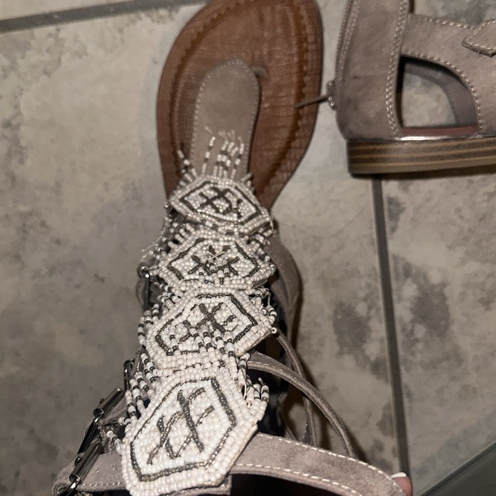 Carlos by Carlos Santana sandals size 6.5